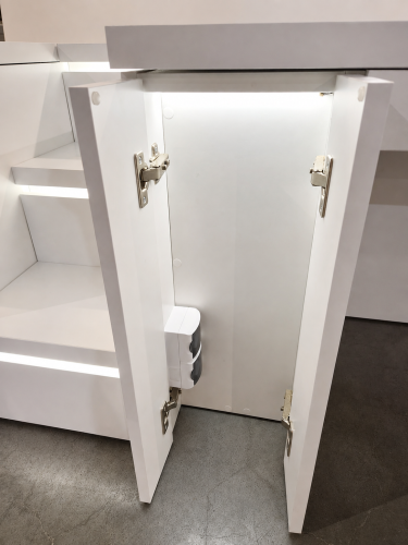 Gniazdka elektryczne w podeście do pedicure DOUBLE FLASH LED